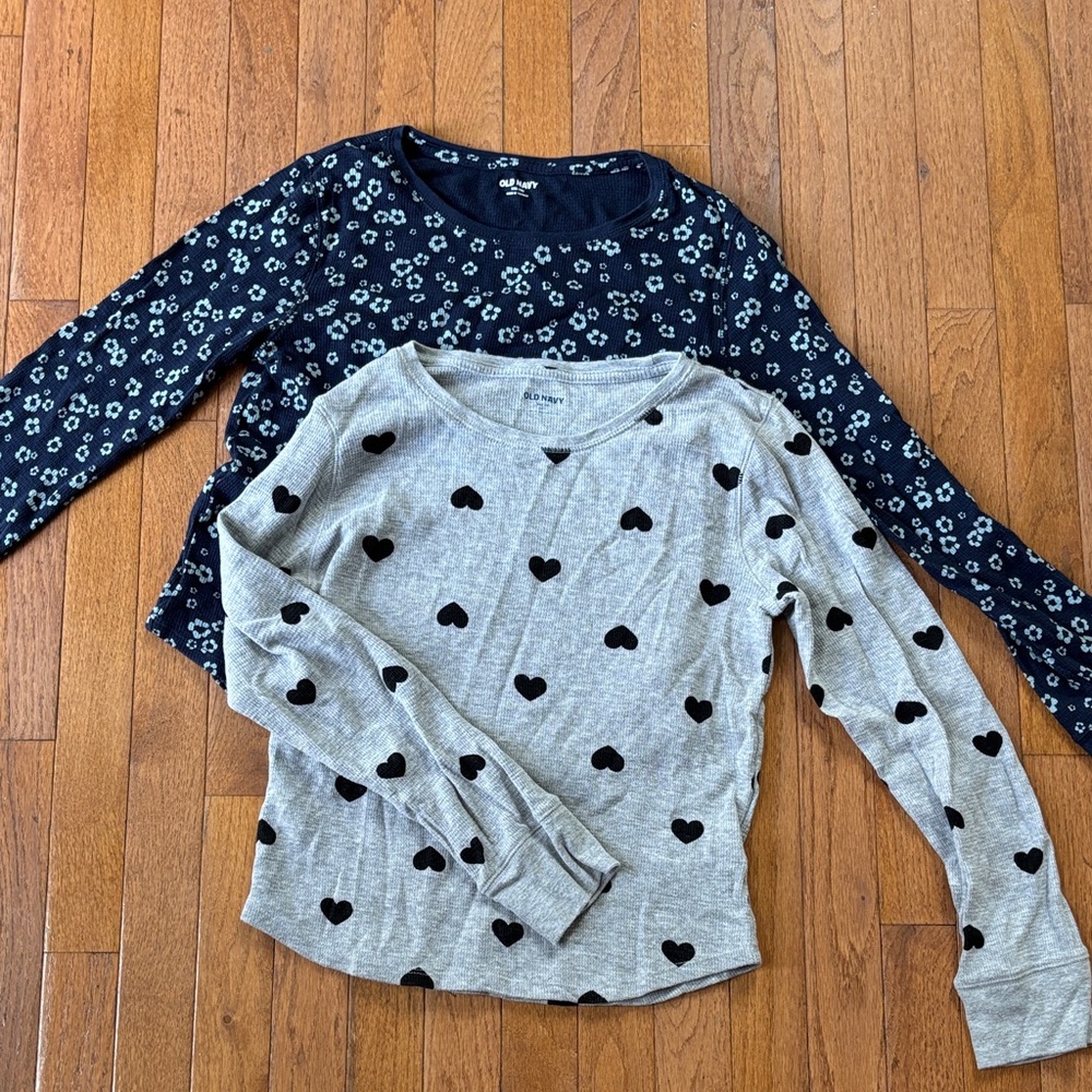 2 Old Navy girls waffle Long Sleeve Tops